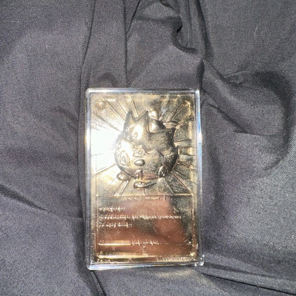 23k gold plated trading card//FINAL PRICE AND NEEDS TO BE SOLD ASAP! - Picture 4 of 6